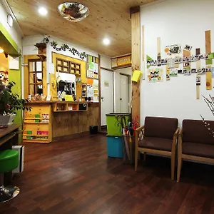  Hostel Banana Backpackers