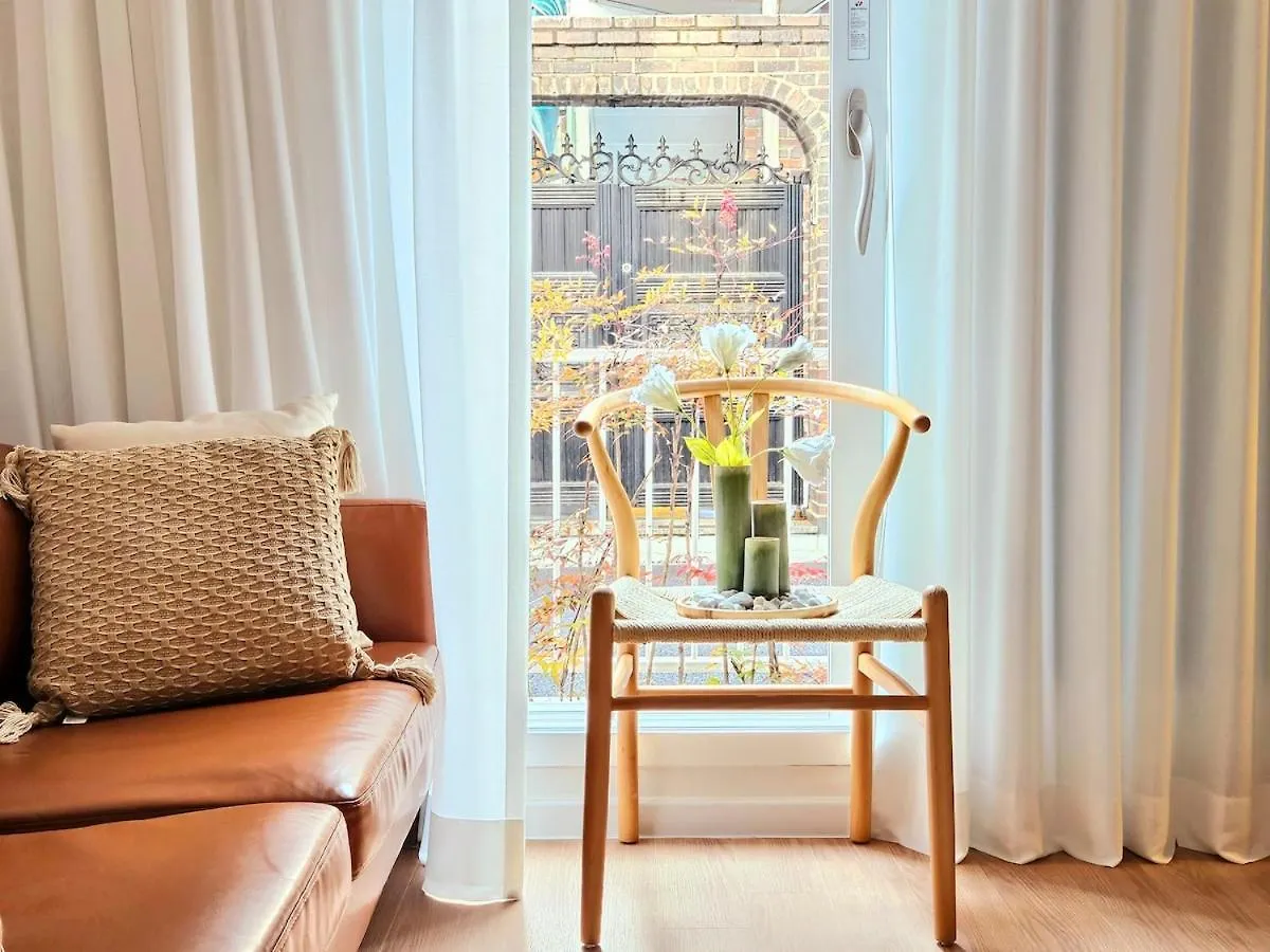 Sensibility Warmth Cozy New Construction Pleasant Hongdae Gangnam 30 Minutes Villa Seoul